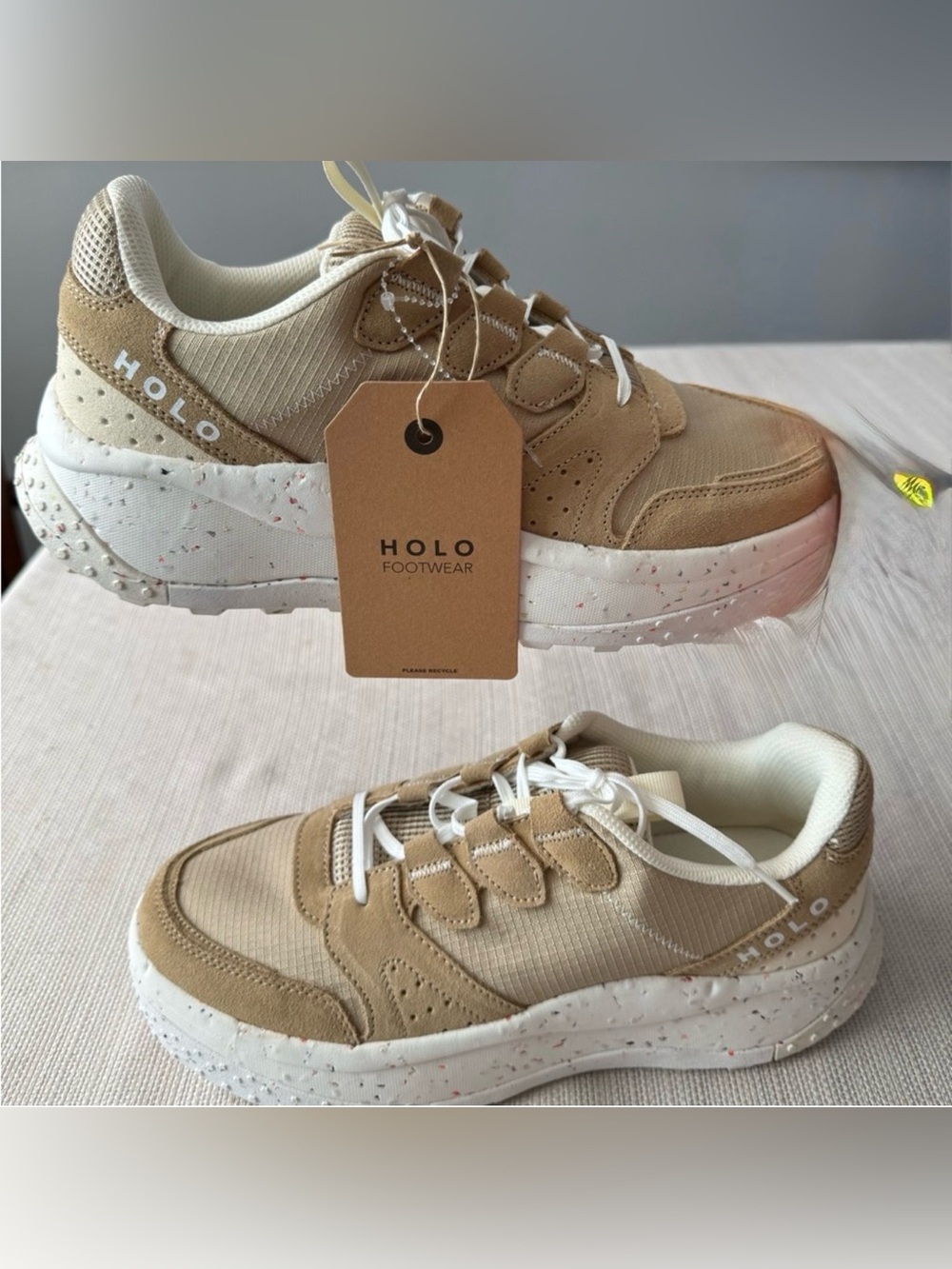 HOLO FOOTWEAR’90s men’s sneakers